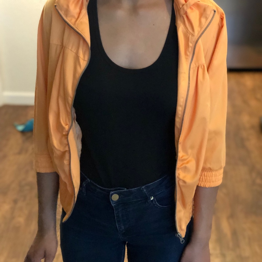 A’gaci orange short sleeved jacket